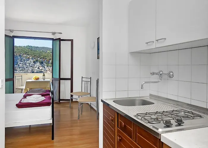 Cico-3 By Interhome